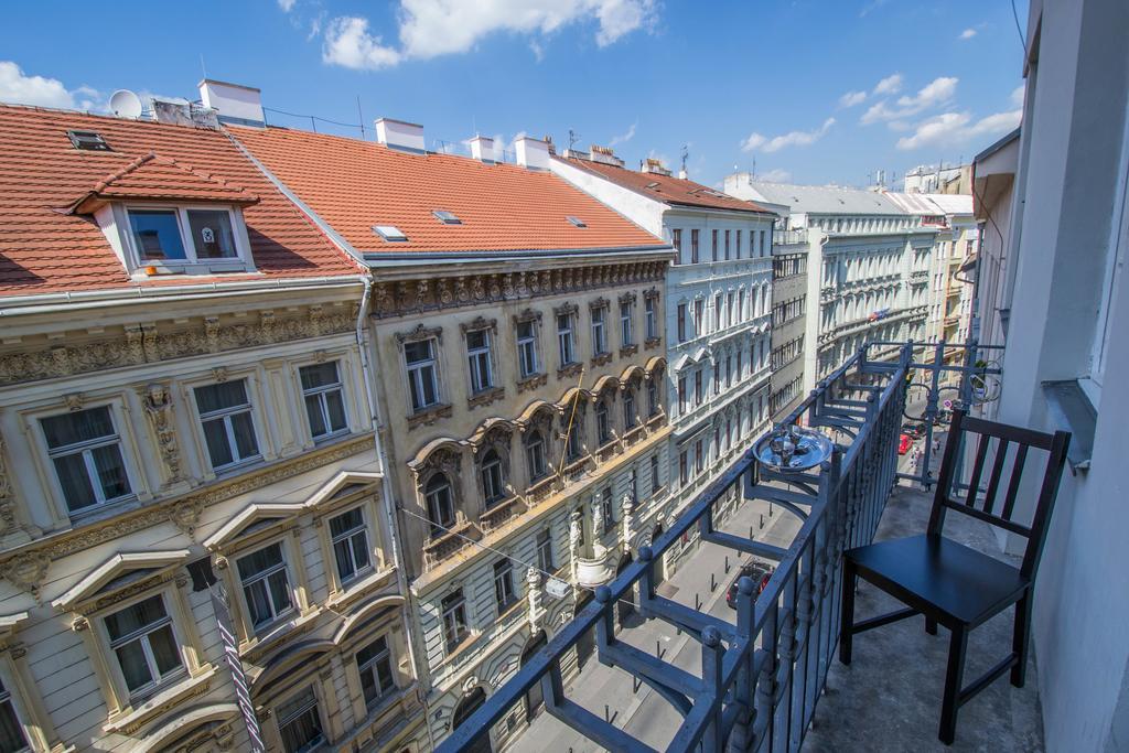 Labyrinth Apartments By Ruterra Prag Eksteriør billede